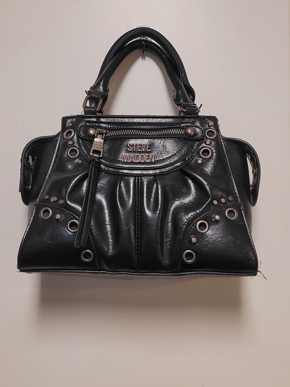Steve Madden Brhen Black Crossbody Satchel - Picture 3 of 9